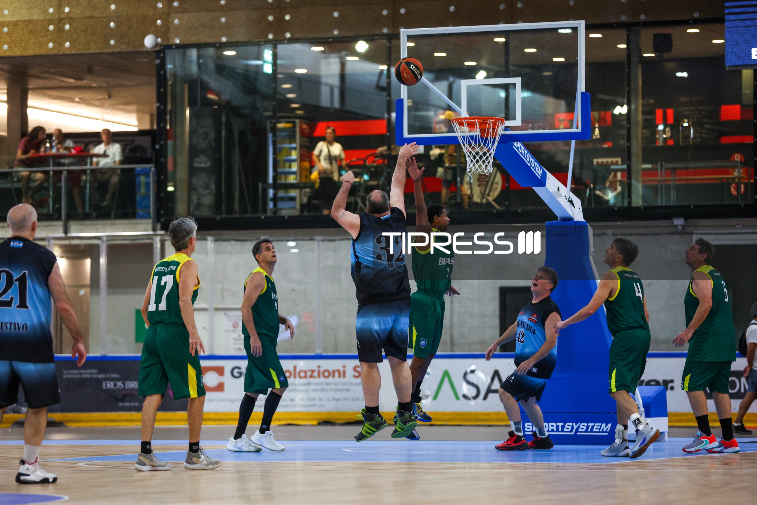 Maxibasketball: Argentina C (Morón) – Brazil B M55+
