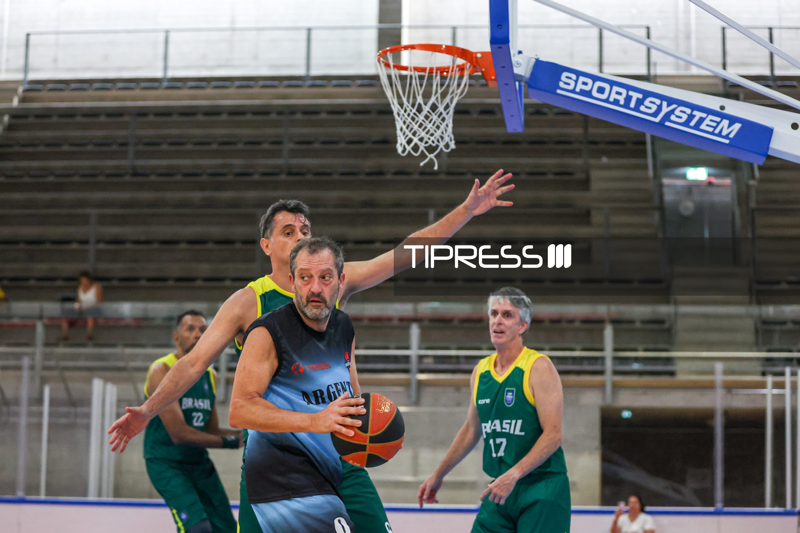 Maxibasketball: Argentina C (Morón) – Brazil B M55+