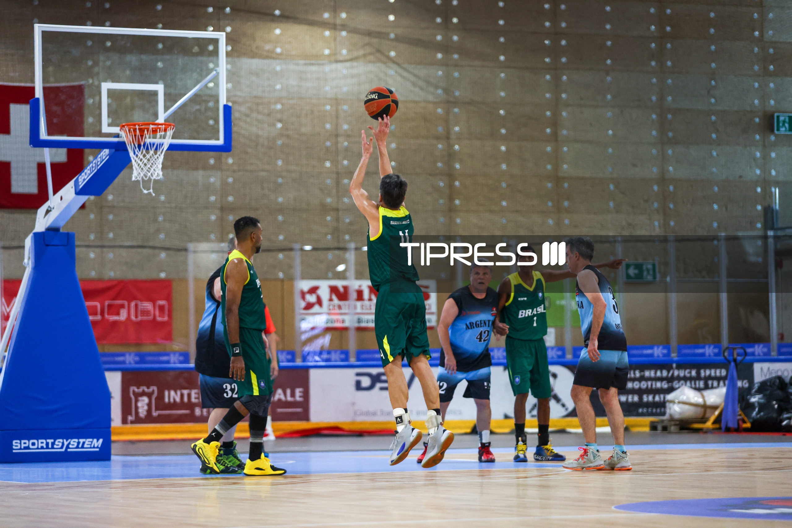Maxibasketball: Argentina C (Morón) – Brazil B M55+