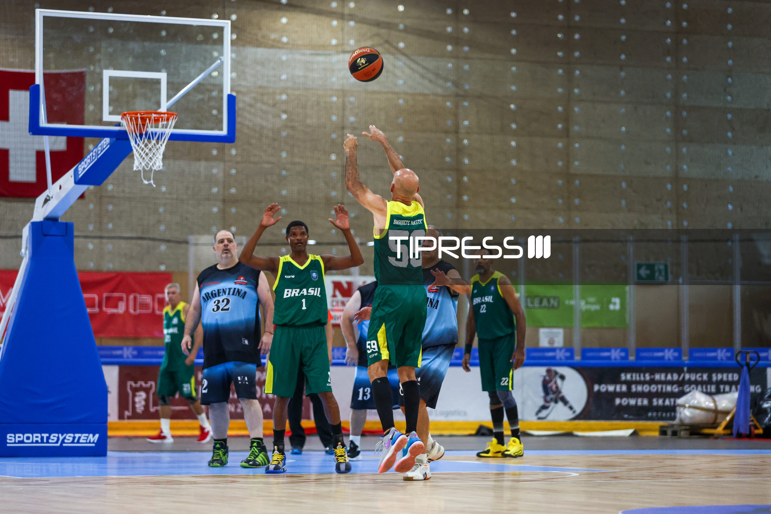 Maxibasketball: Argentina C (Morón) – Brazil B M55+