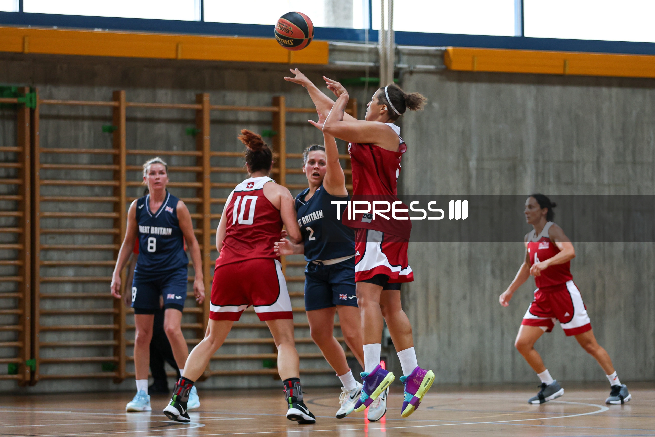 Basket: Switzerland –  United Kingdom GB Maxi F35+