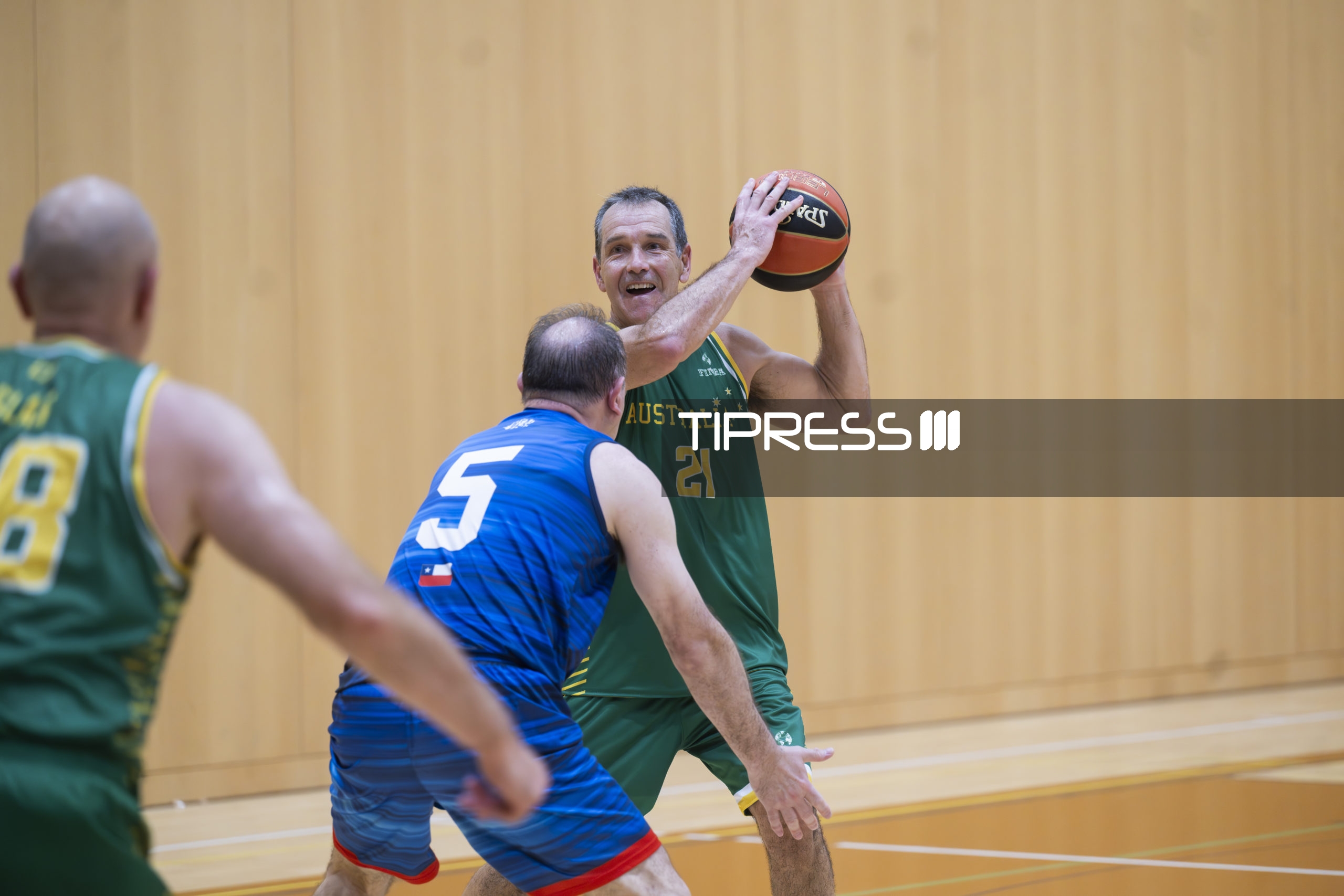 Basket: M55+ Chile (Deseret S. Ceppi) – M55 Australia